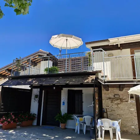 La Dolce 3* קסטלפידרדו